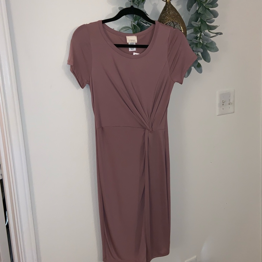 NWT!🌸 Mauve Knot Dress🌸